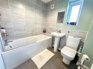 Photo 24- click for photo gallery